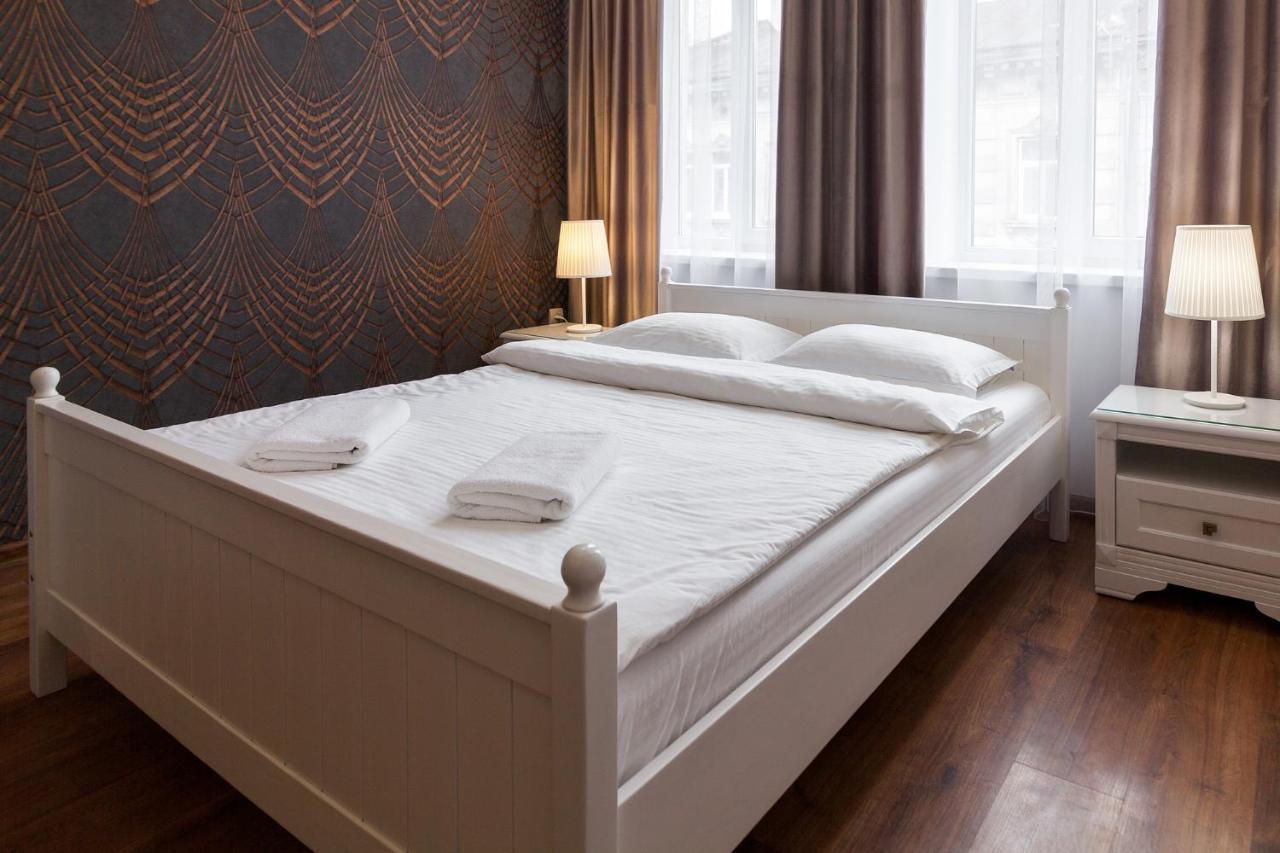 Leogrand Apartments Panteleimona Kulisha 27 Лвив Екстериор снимка