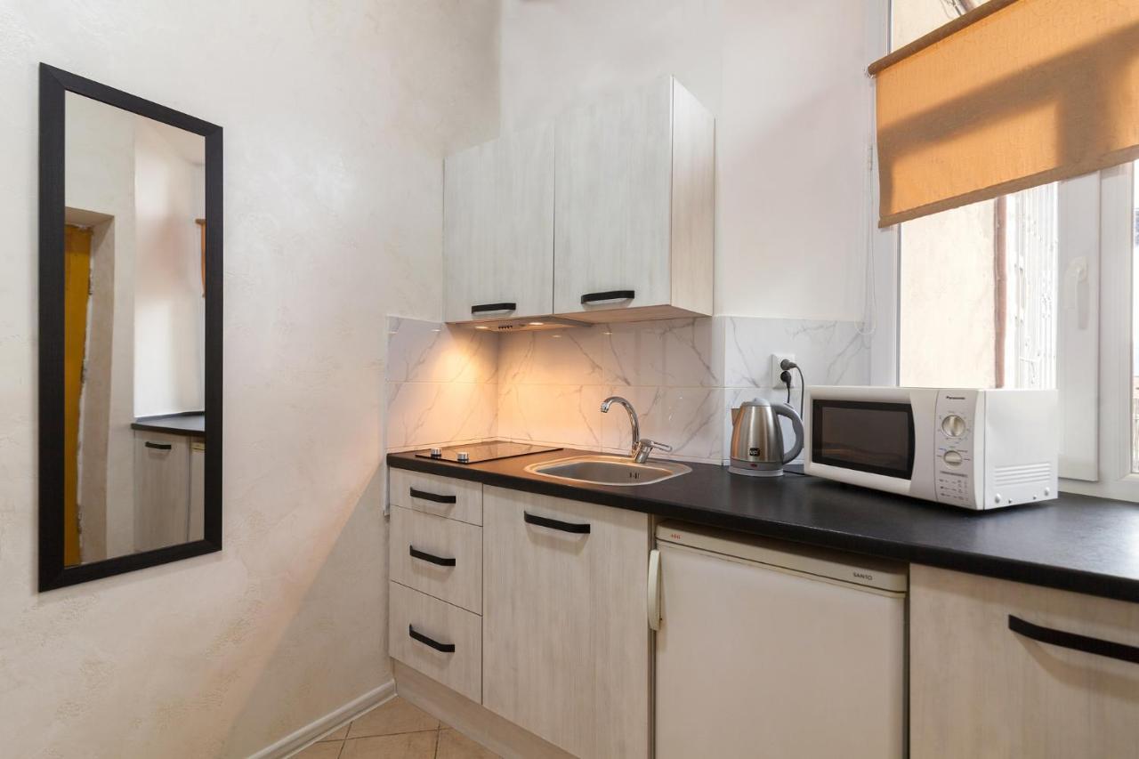 Leogrand Apartments Panteleimona Kulisha 27 Лвив Екстериор снимка