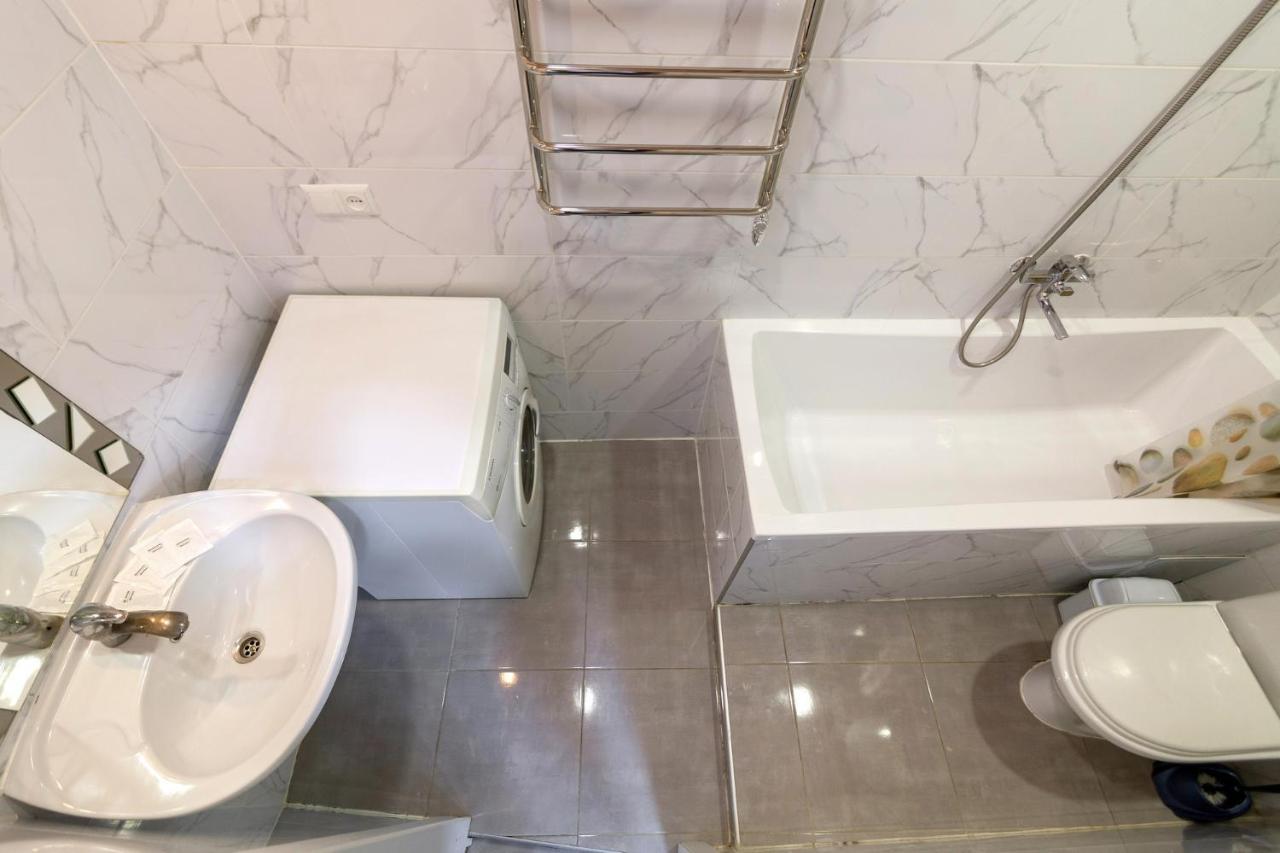 Leogrand Apartments Panteleimona Kulisha 27 Лвив Екстериор снимка